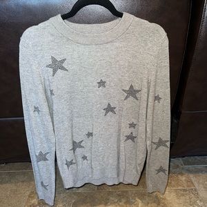 Elan light weight sweater with stars